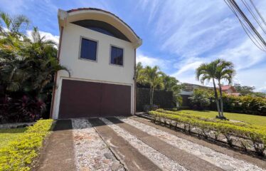 Casa en Residencial Hacienda Los Reyes ideal para quienes buscan privacidad y exclusividad