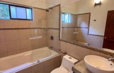 Casa en Residencial Hacienda Los Reyes ideal para quienes buscan privacidad y exclusividad