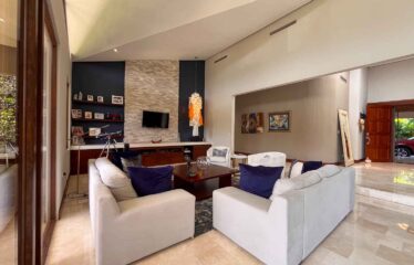 Casa en alquiler dentro del exclusivo residencial Hacienda Los Reyes