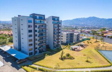 Apartamento con 2 Hectáreas de Bosque en Heredia